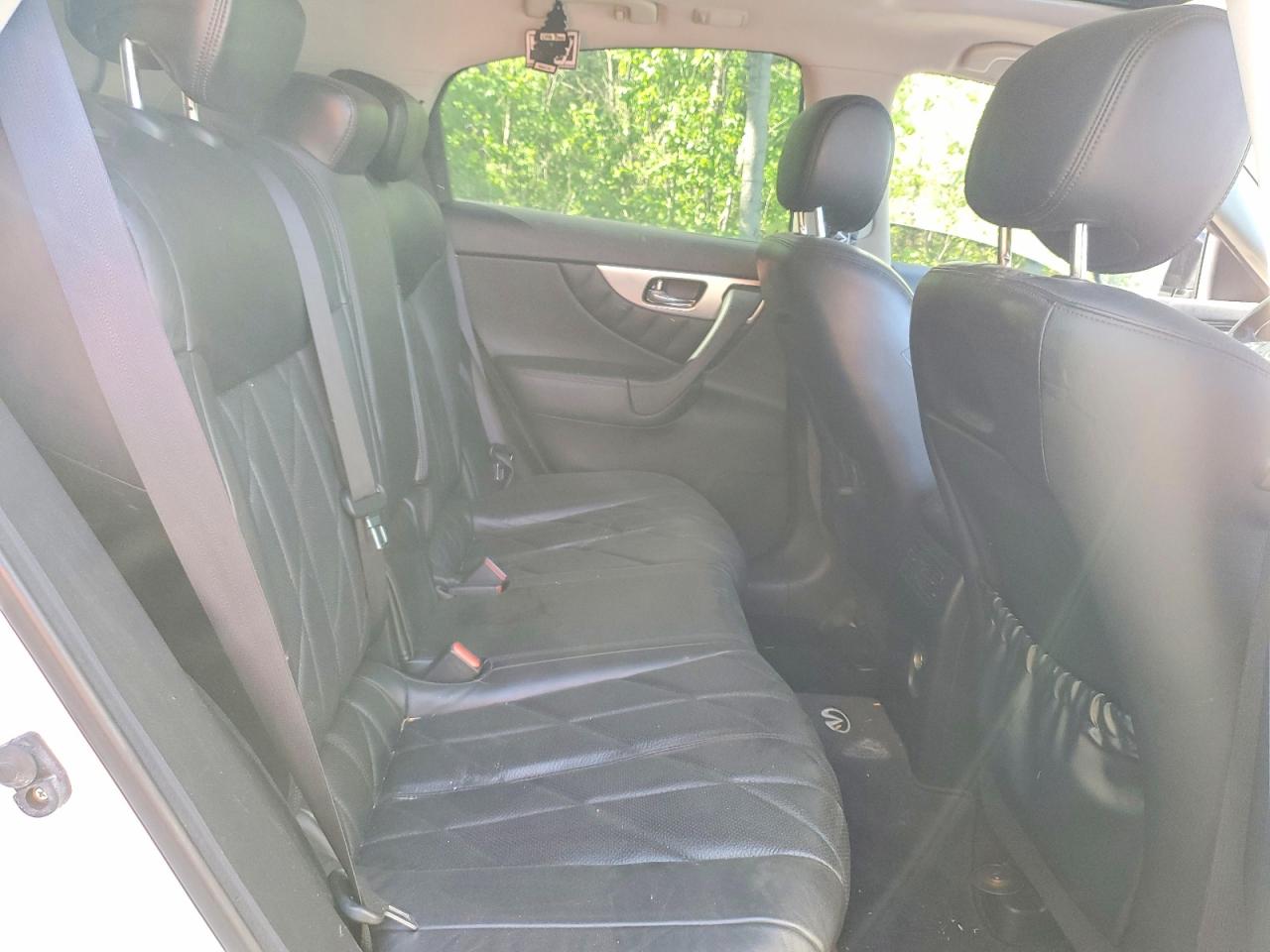2010 Infiniti Fx35 Base Белый vin: JN8AS1MW8AM850783