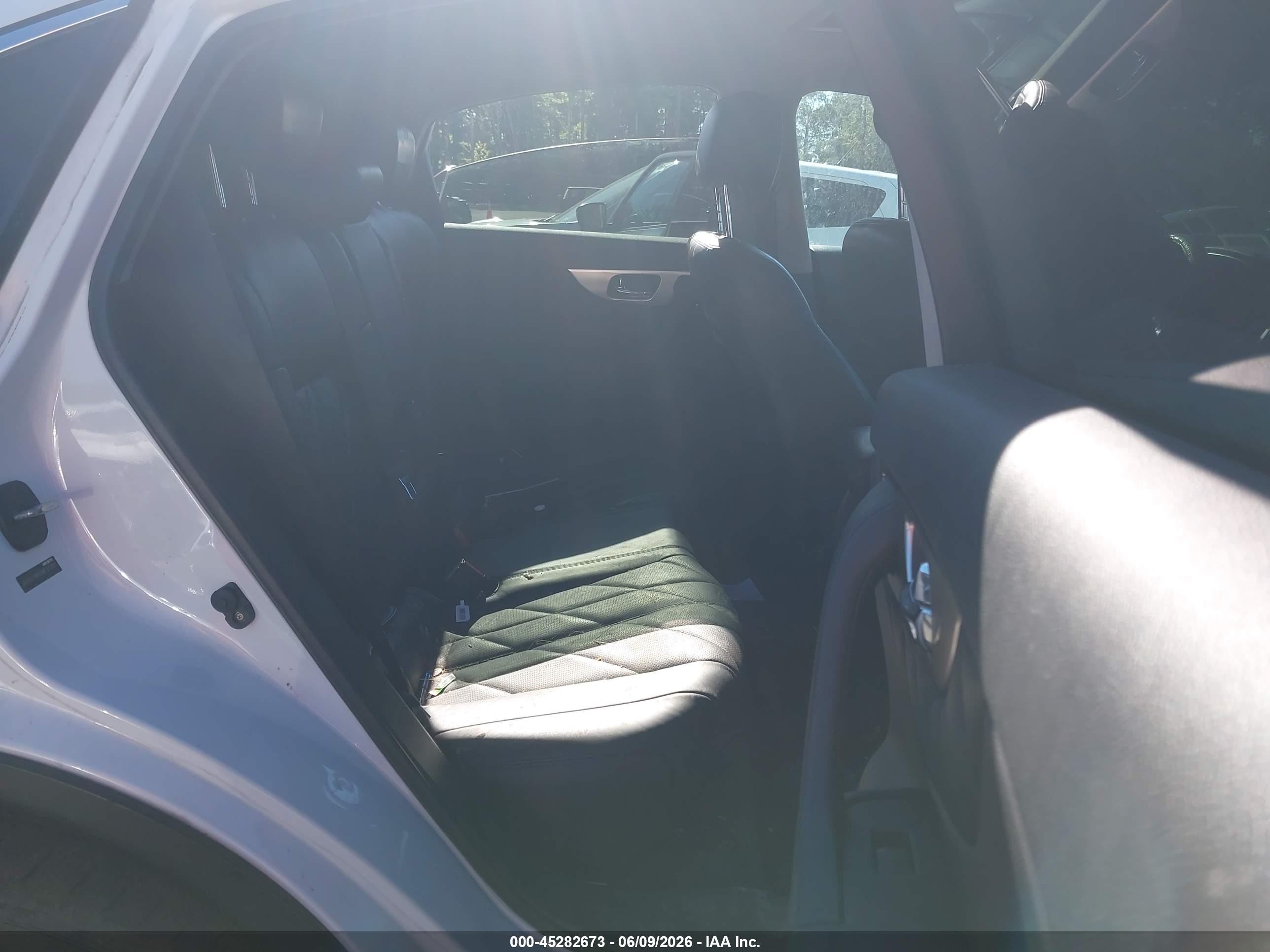2011 Infiniti Fx35   Белый vin: JN8AS1MWXBM731361