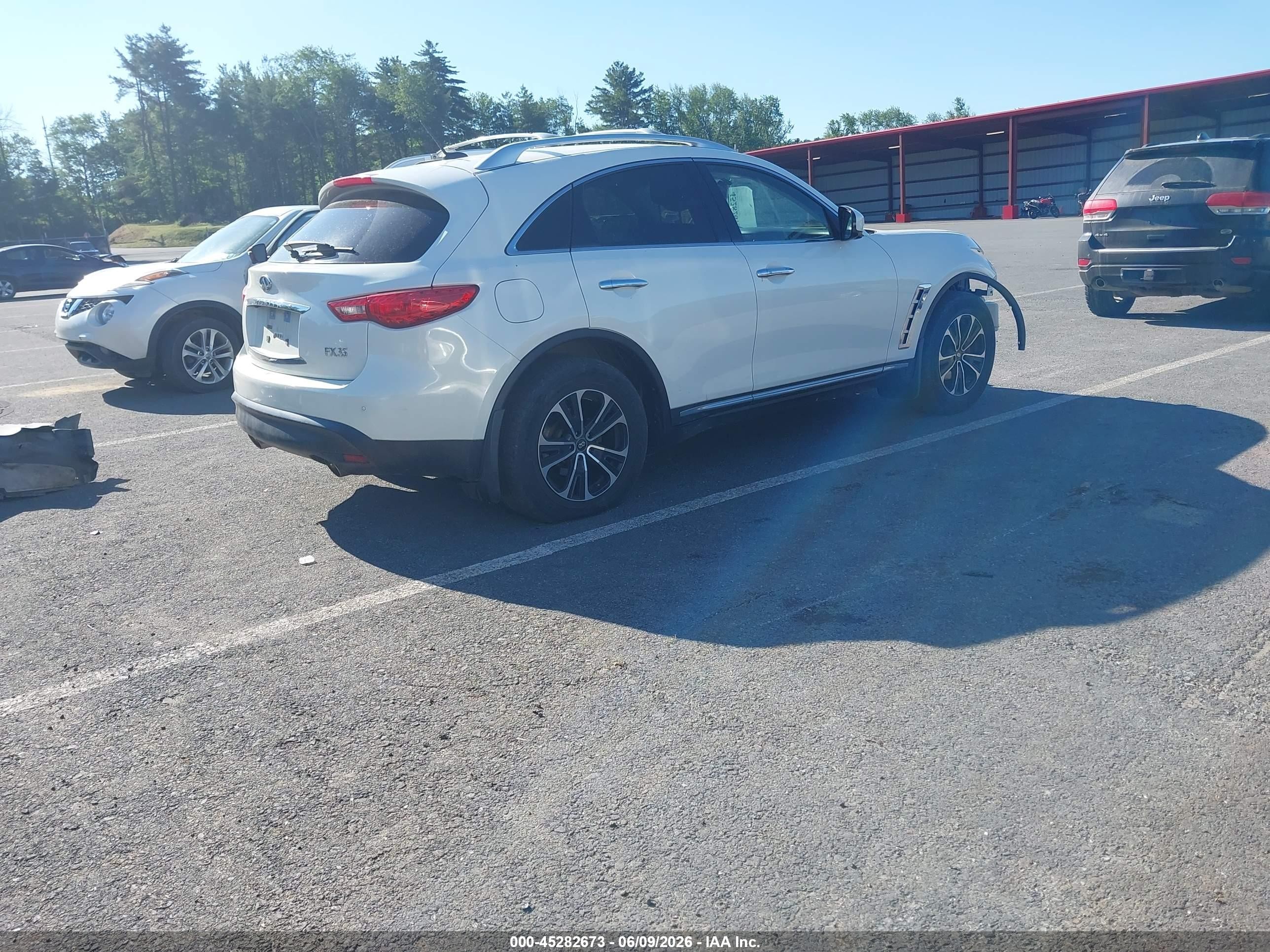 2011 Infiniti Fx35   Белый vin: JN8AS1MWXBM731361