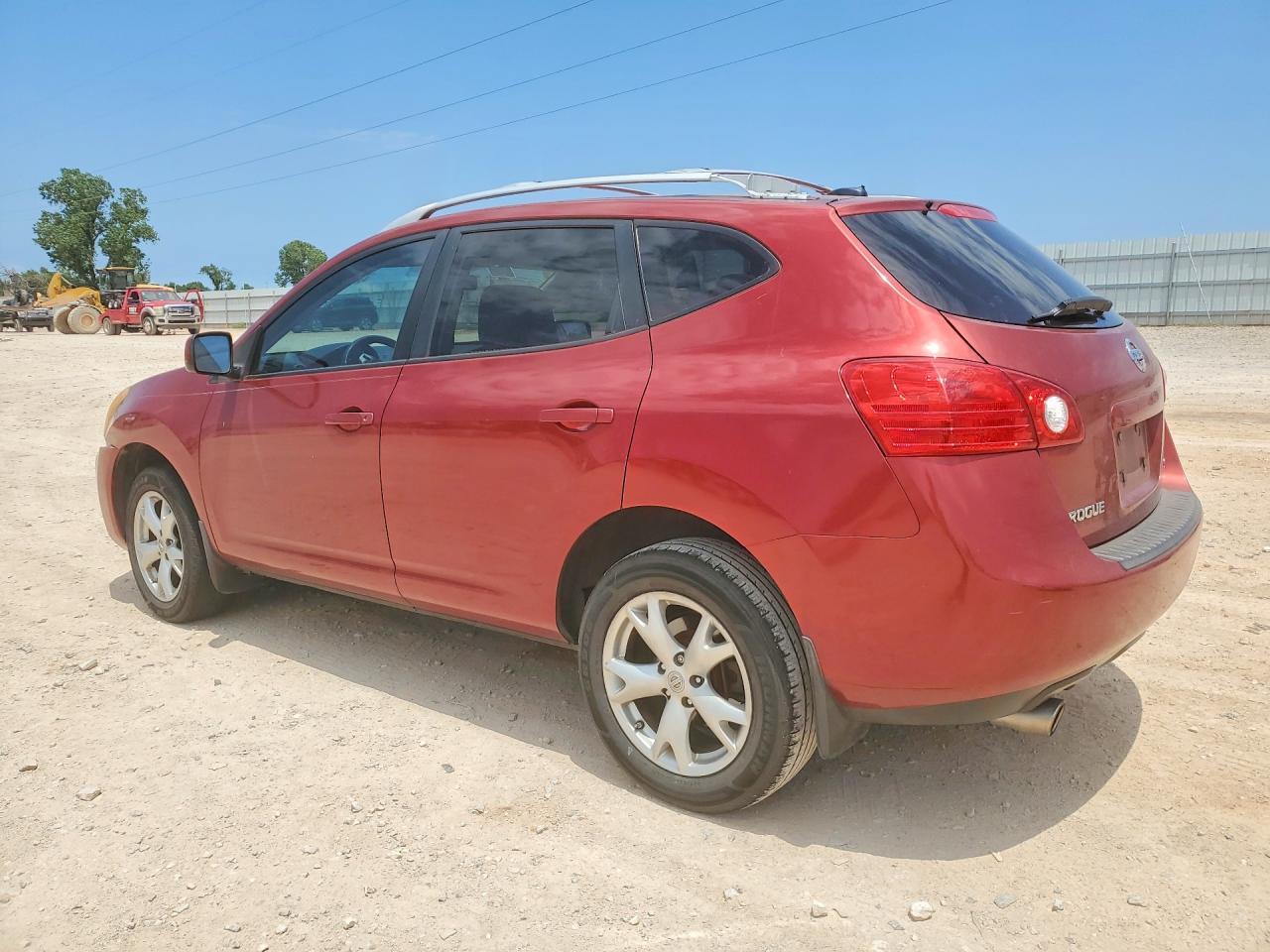 2008 Nissan Rogue S Red vin: JN8AS58T18W019017