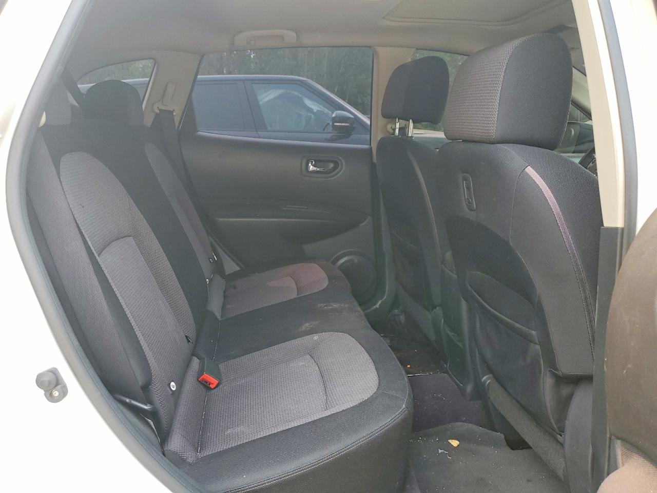 2009 Nissan Rogue S White vin: JN8AS58T29W049984