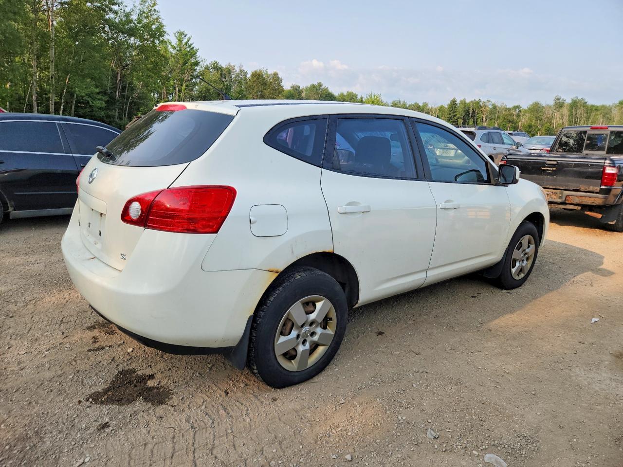 2009 Nissan Rogue S White vin: JN8AS58T39W058645