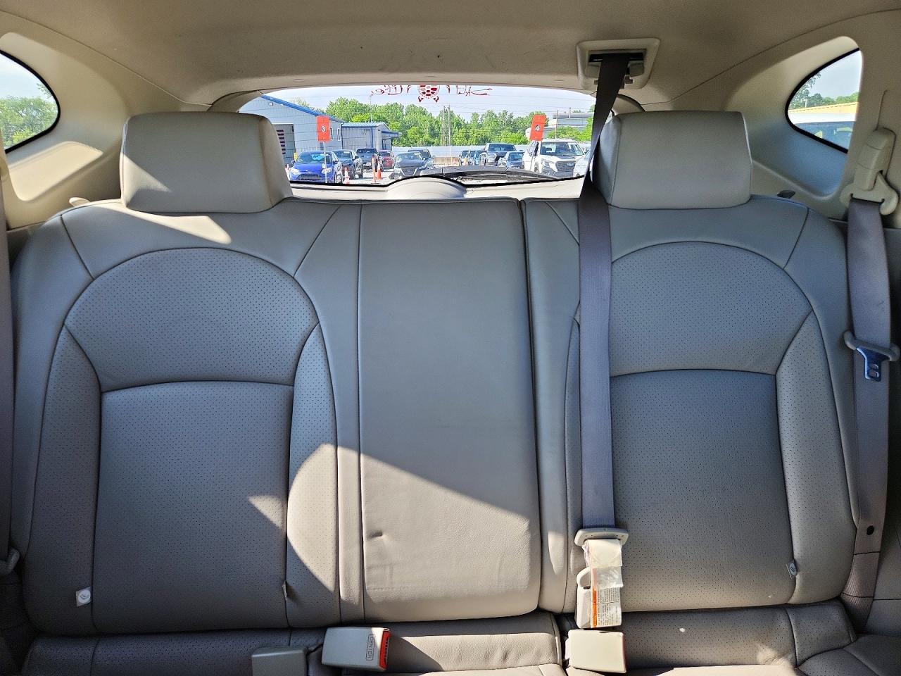 2009 Nissan Rogue S White vin: JN8AS58T39W059035