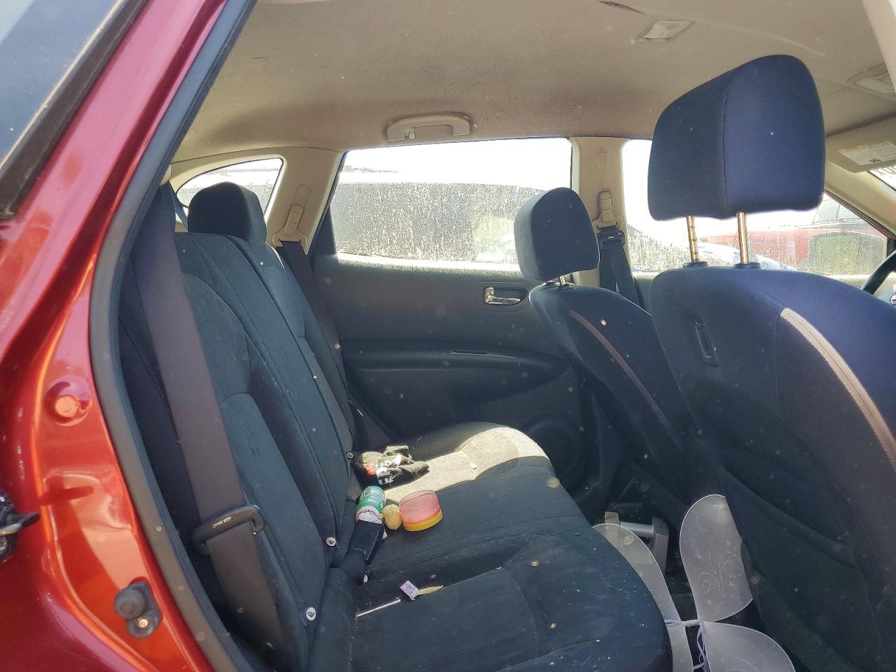 2009 Nissan Rogue S Red vin: JN8AS58T59W040647
