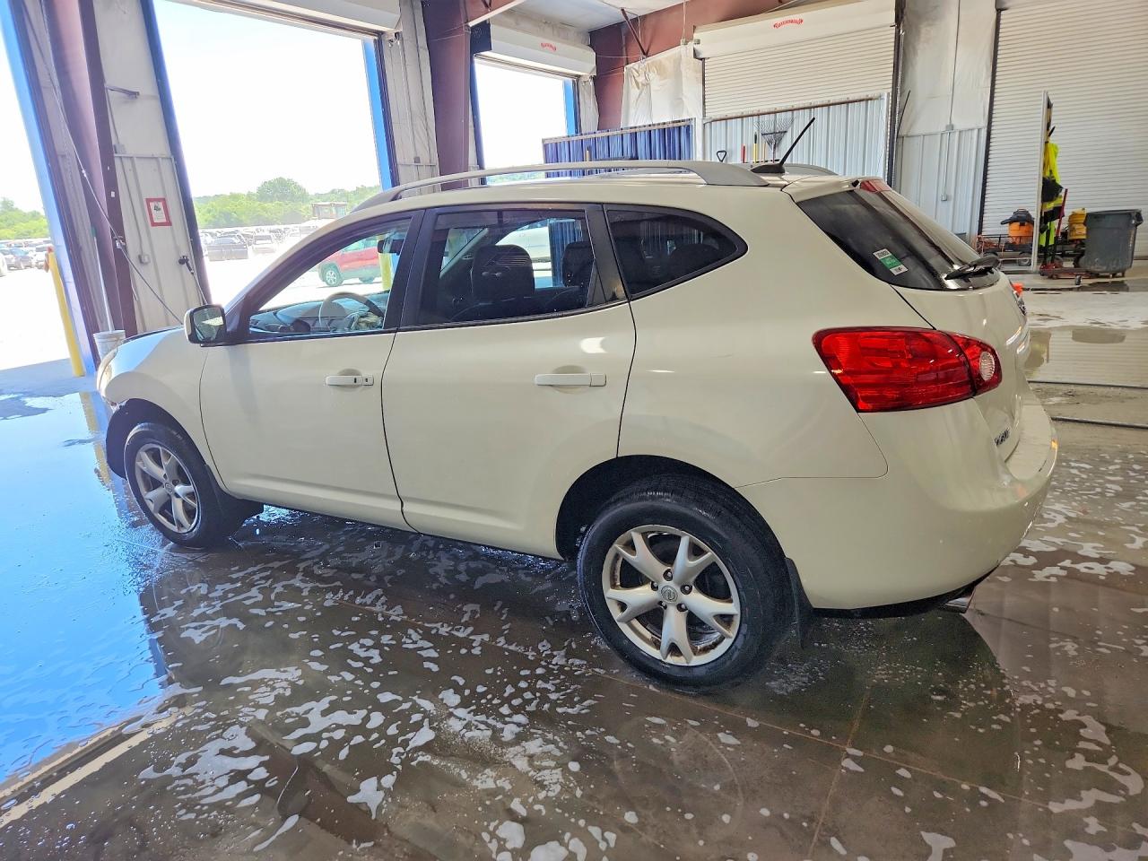 2009 Nissan Rogue S White vin: JN8AS58T59W050238