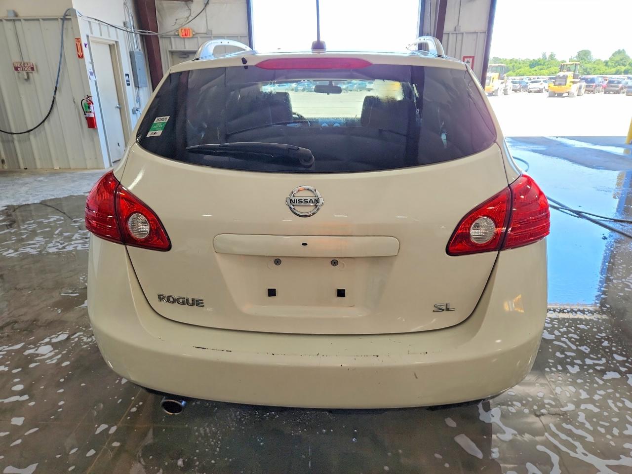 2009 Nissan Rogue S White vin: JN8AS58T59W050238