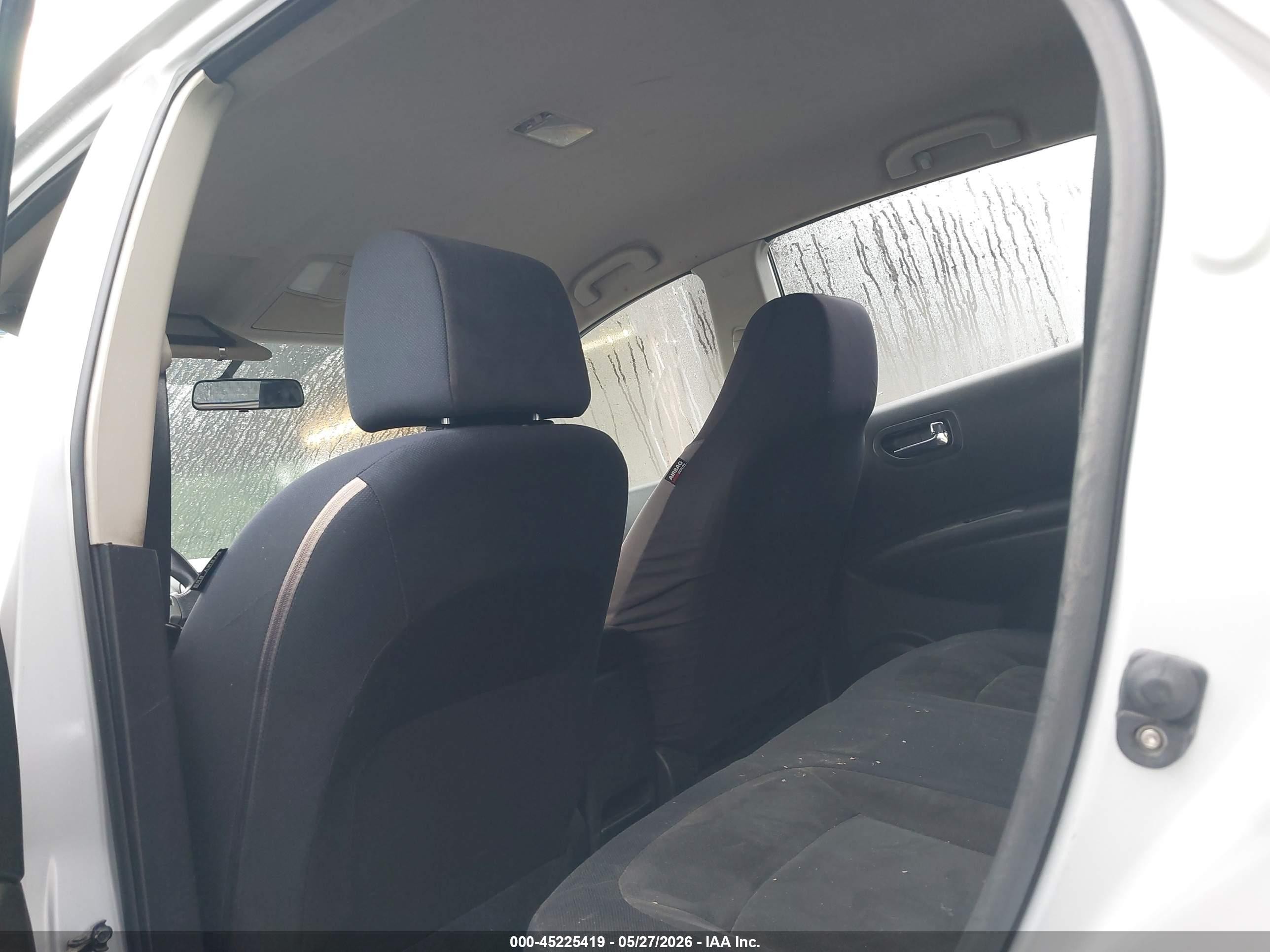 2008 Nissan Rogue S Silver vin: JN8AS58T68W301928