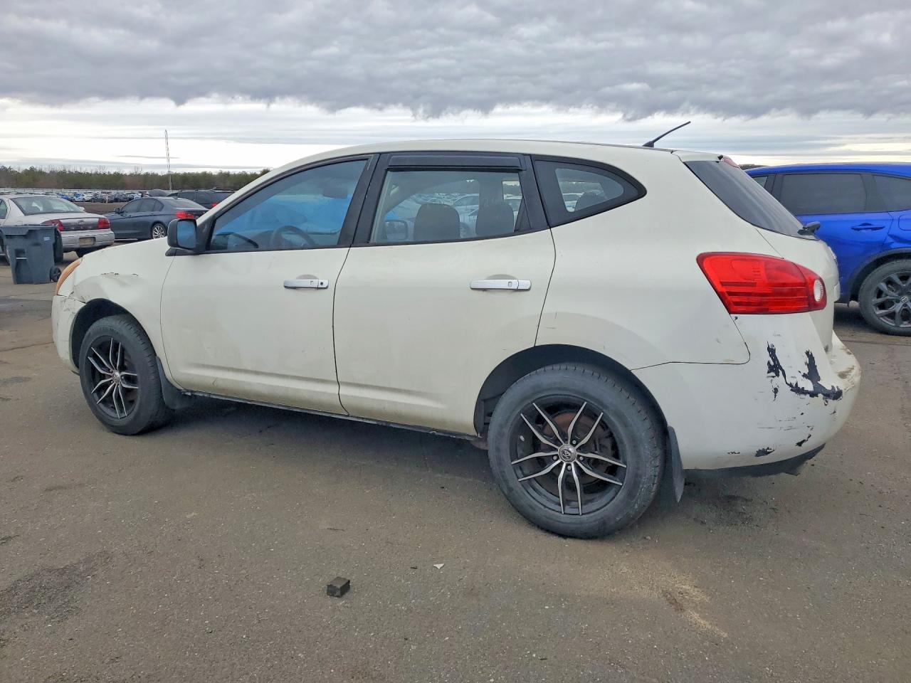 2009 Nissan Rogue S White vin: JN8AS58T79W048880
