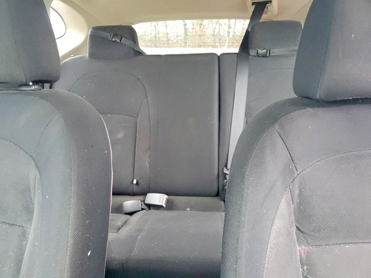 2009 Nissan Rogue S White vin: JN8AS58T79W048880