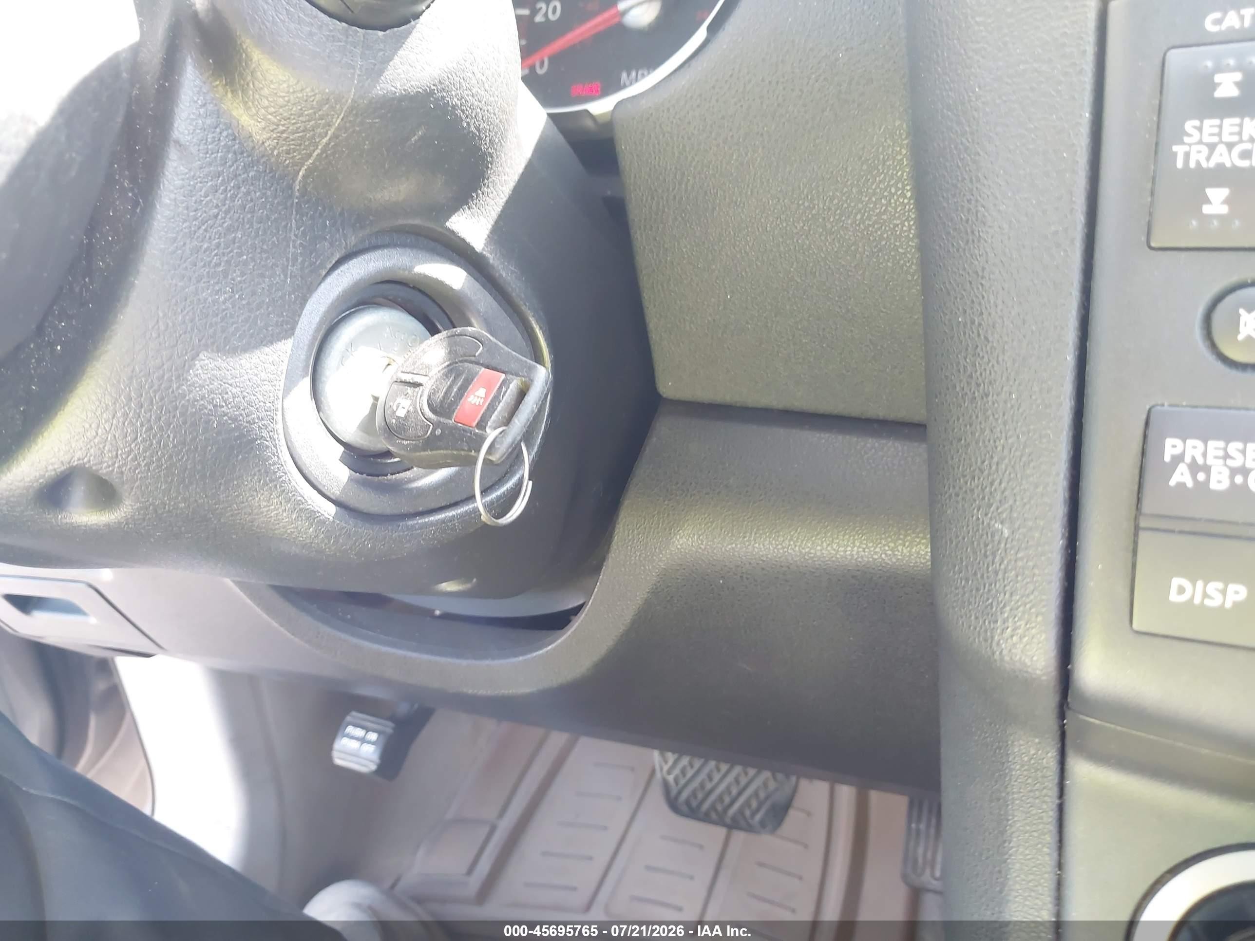 2009 Nissan Rogue S Tan vin: JN8AS58T89W320501