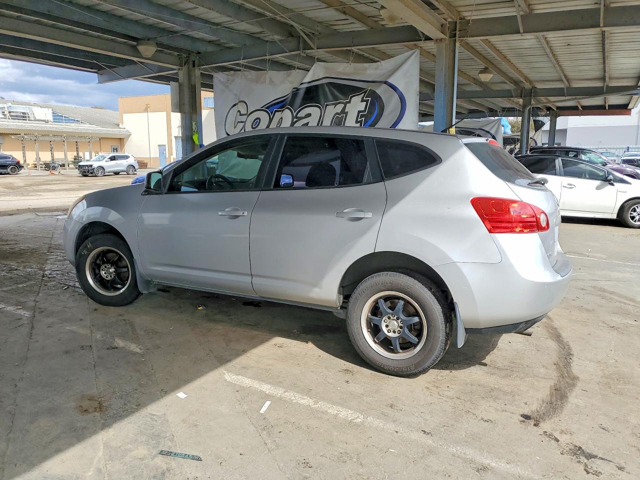 2009 Nissan Rogue S Silver vin: JN8AS58T99W055331