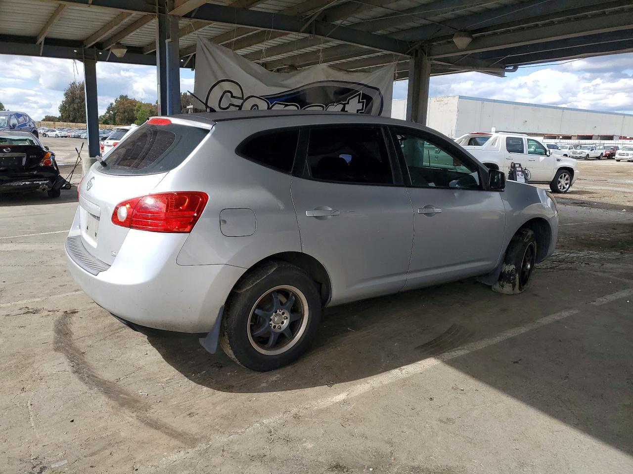 2009 Nissan Rogue S Silver vin: JN8AS58T99W055331