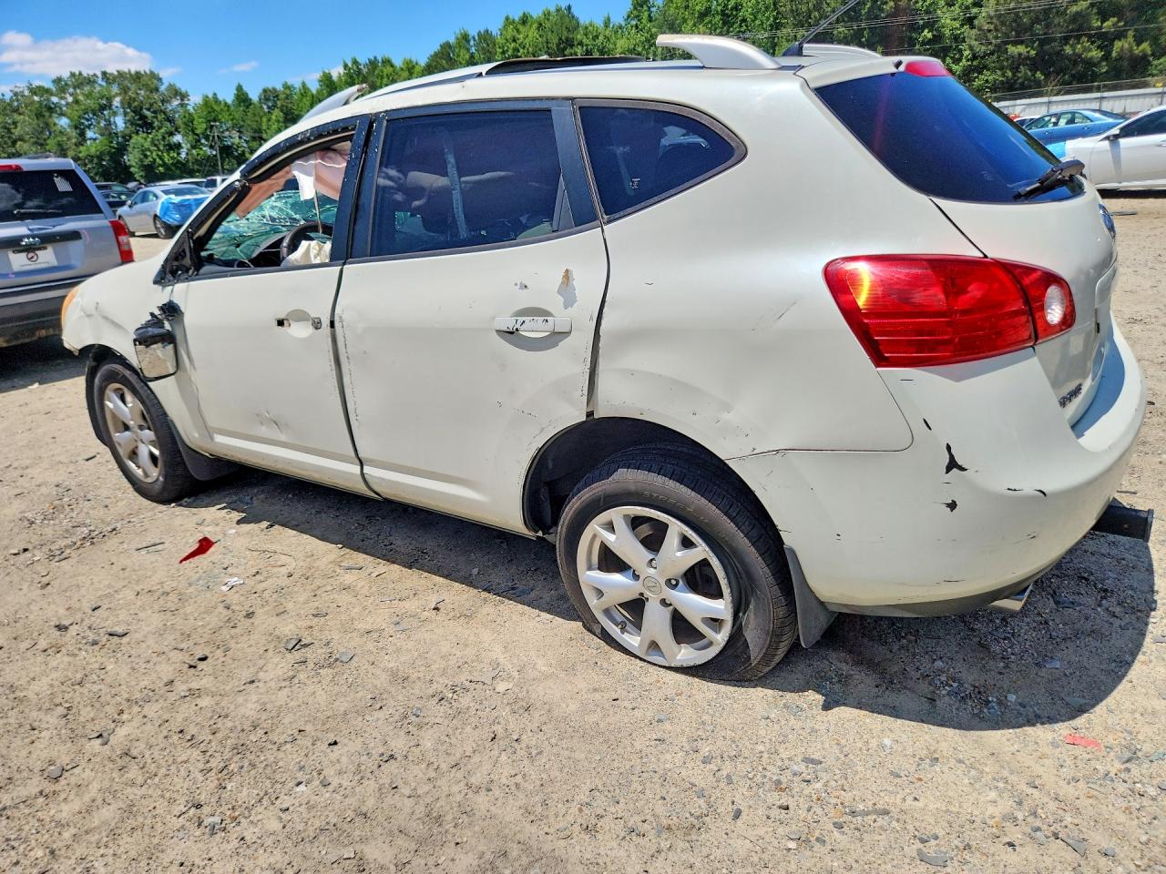 2009 Nissan Rogue S White vin: JN8AS58TX9W326011