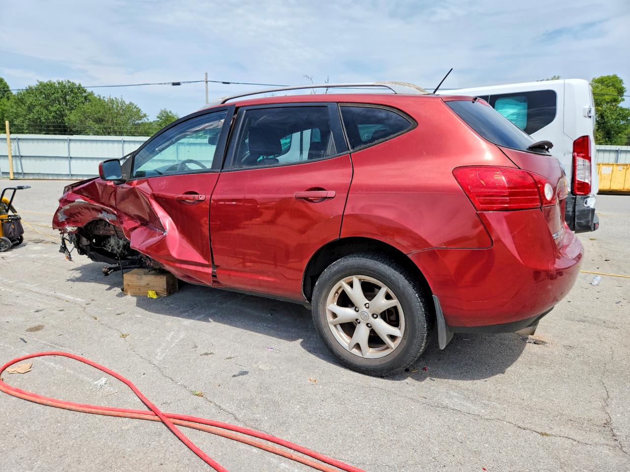 2008 Nissan Rogue S Red vin: JN8AS58V08W126769