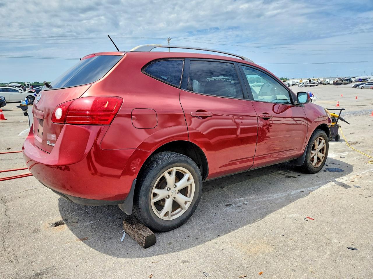 2008 Nissan Rogue S Red vin: JN8AS58V08W126769