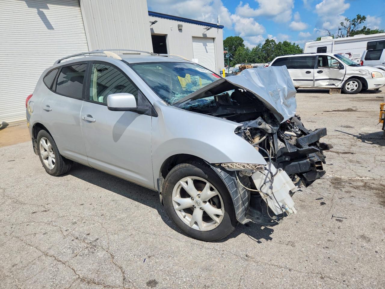 2008 Nissan Rogue S Silver vin: JN8AS58V08W401444
