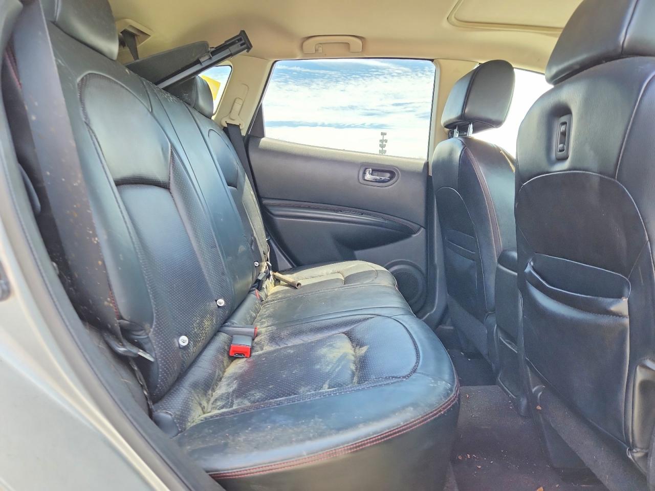 2009 Nissan Rogue Silver vin: JN8AS58V09W436552