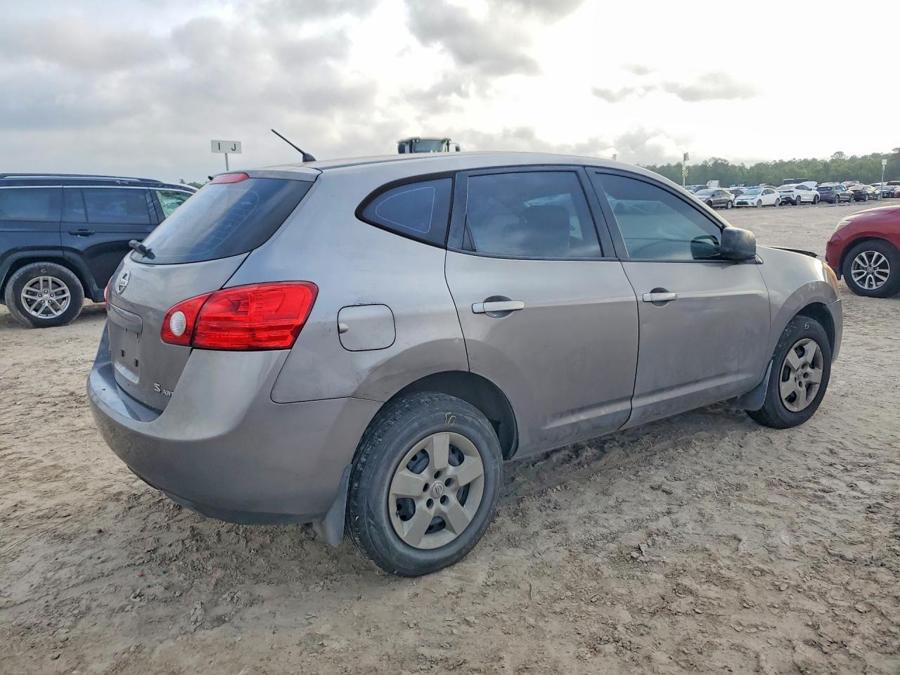 2009 Nissan Rogue S Silver vin: JN8AS58V09W447924