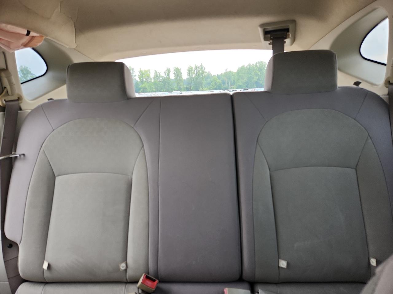 2008 Nissan Rogue S Silver vin: JN8AS58V18W404112