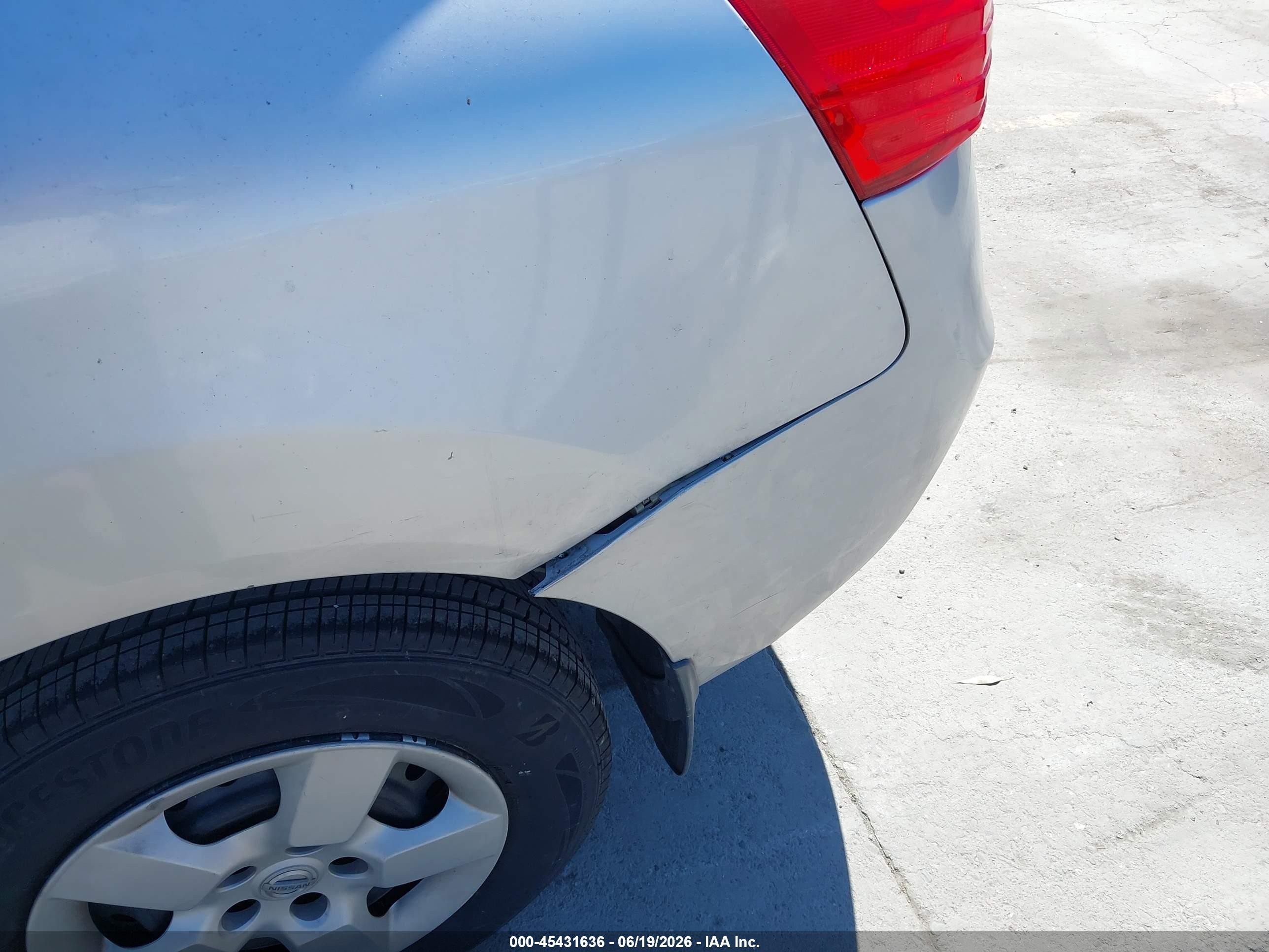 2008 Nissan Rogue S Silver vin: JN8AS58V28W134940