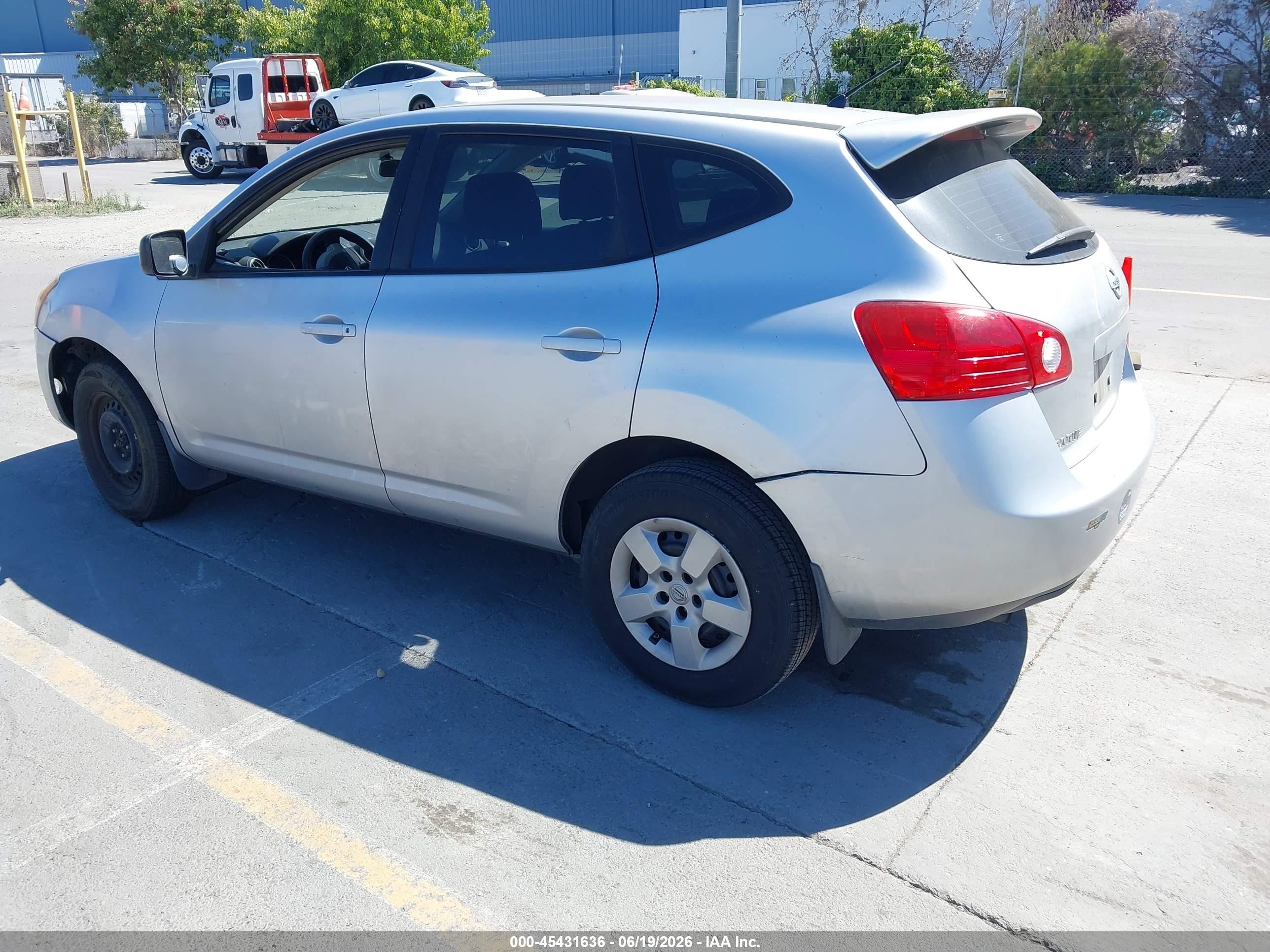 2008 Nissan Rogue S Silver vin: JN8AS58V28W134940