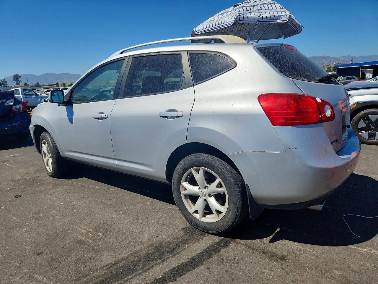 2008 Nissan Rogue S Silver vin: JN8AS58V28W400473