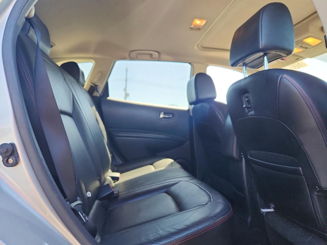 2008 Nissan Rogue S Silver vin: JN8AS58V28W400473