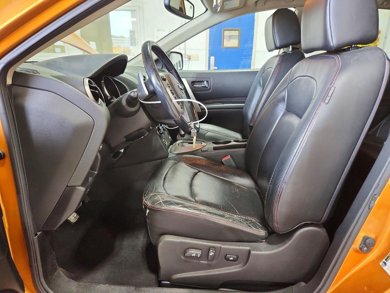 2008 Nissan Rogue S Orange vin: JN8AS58V38W132565