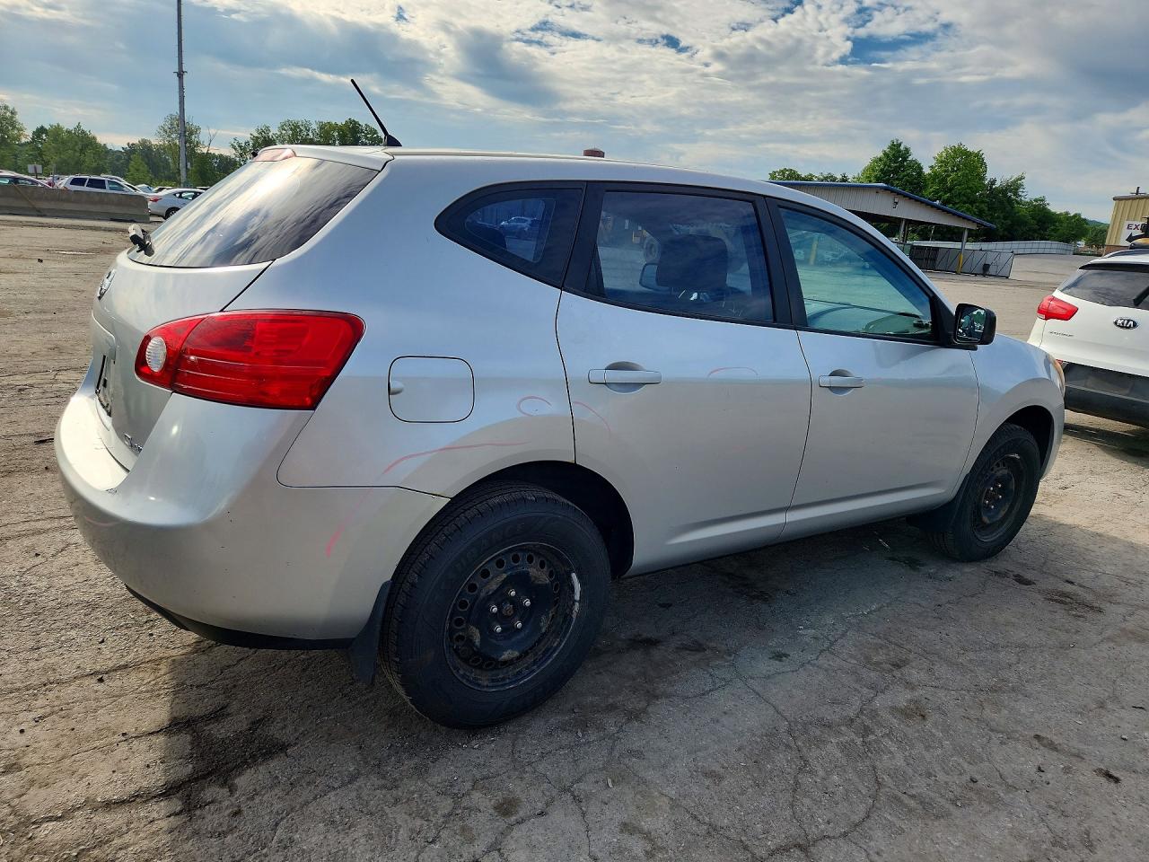 2009 Nissan Rogue S Silver vin: JN8AS58V39W186062