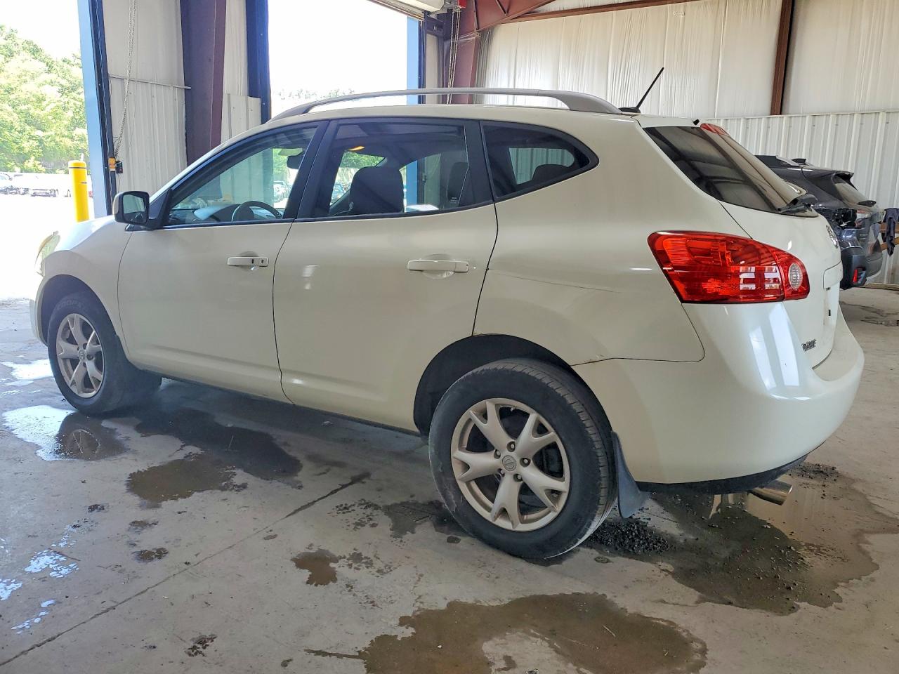 2009 Nissan Rogue S White vin: JN8AS58V59W192770