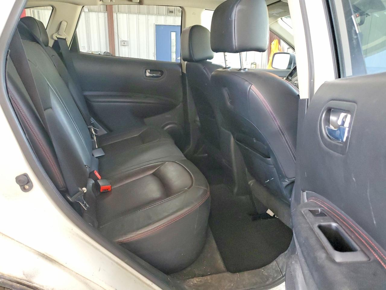 2009 Nissan Rogue S White vin: JN8AS58V59W192770