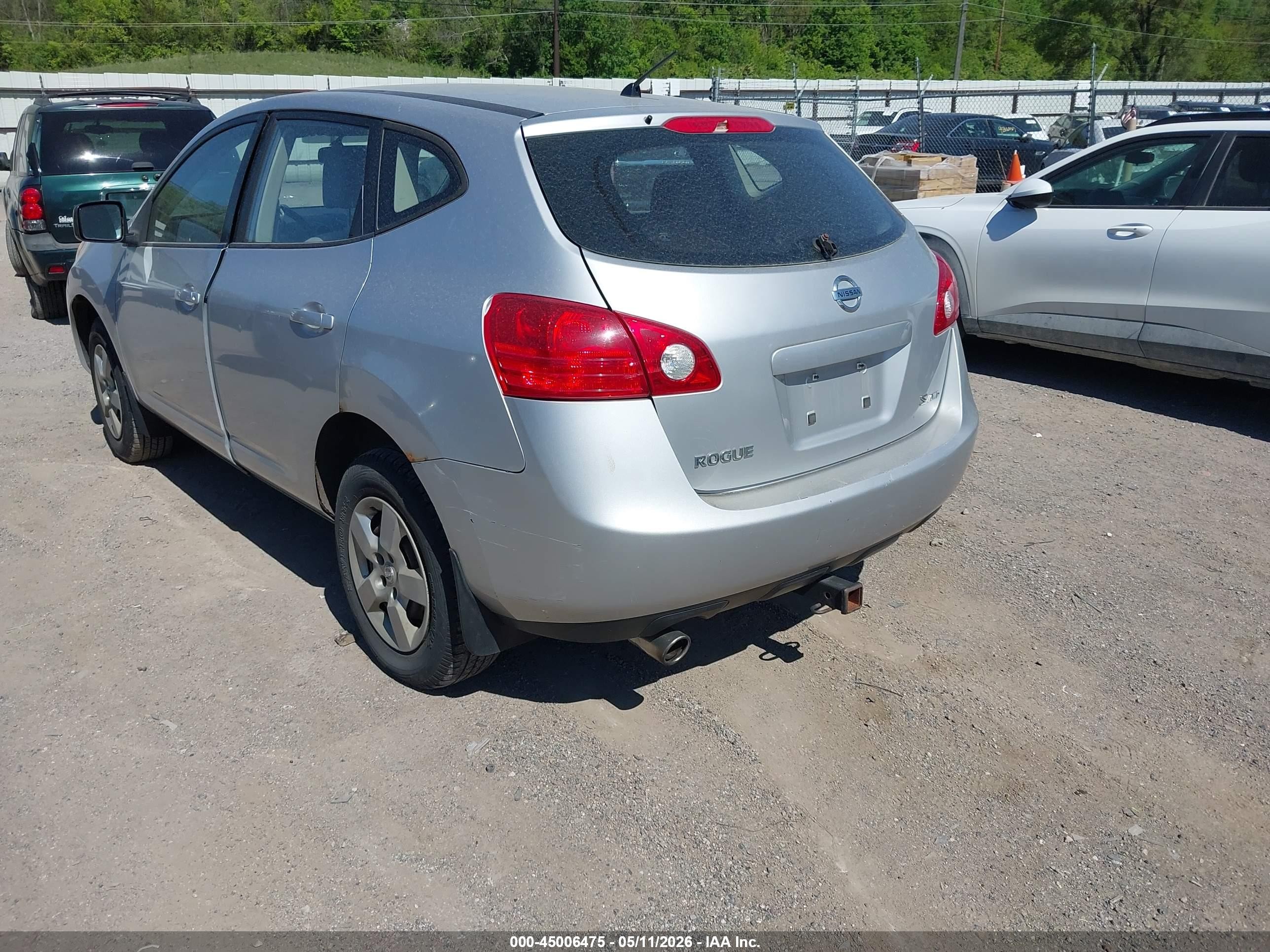2009 Nissan Rogue S Silver vin: JN8AS58V59W444985