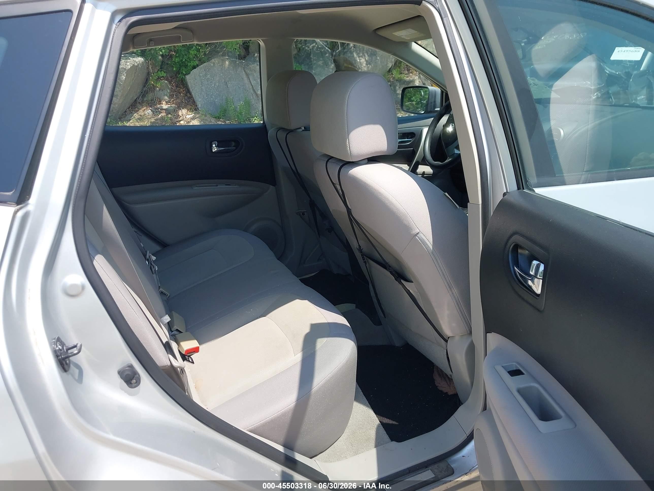 2009 Nissan Rogue S Silver vin: JN8AS58V69W193331