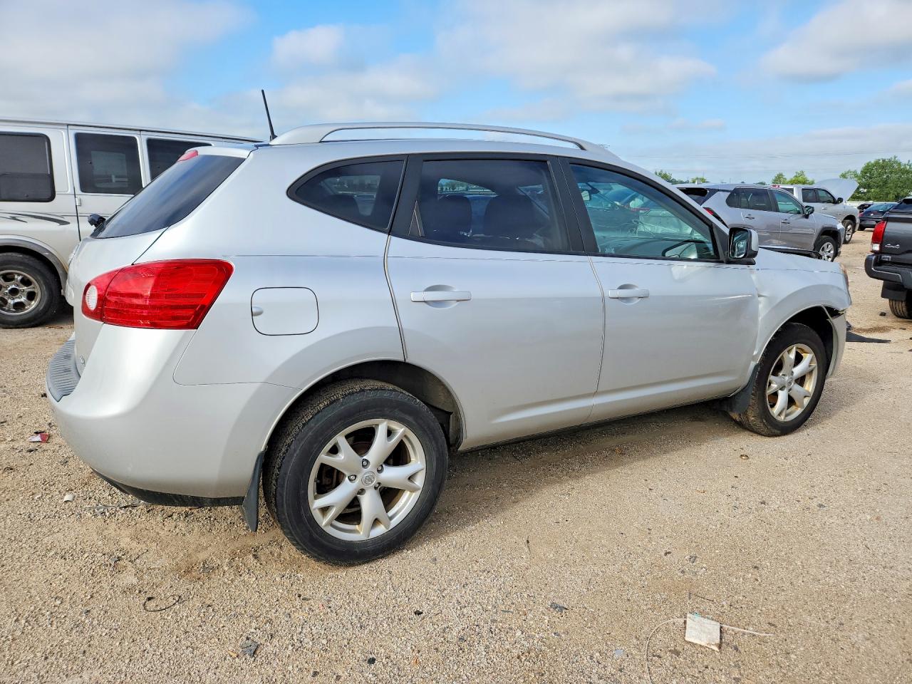 2009 Nissan Rogue S Silver vin: JN8AS58V69W430741