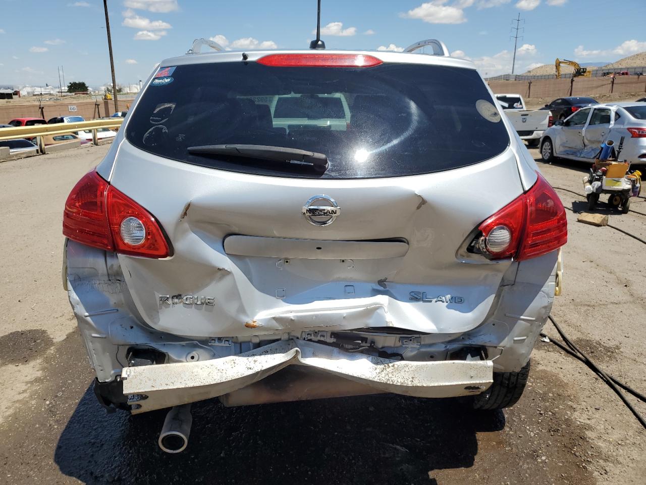 2008 Nissan Rogue S Silver vin: JN8AS58V78W105627