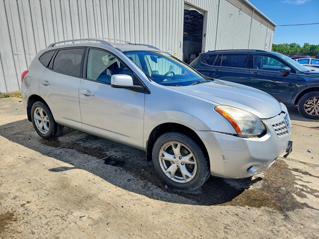 2008 Nissan Rogue S Silver vin: JN8AS58V78W112030
