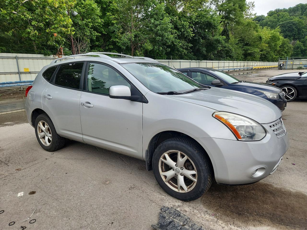 2009 Nissan Rogue S Silver vin: JN8AS58V79W191605