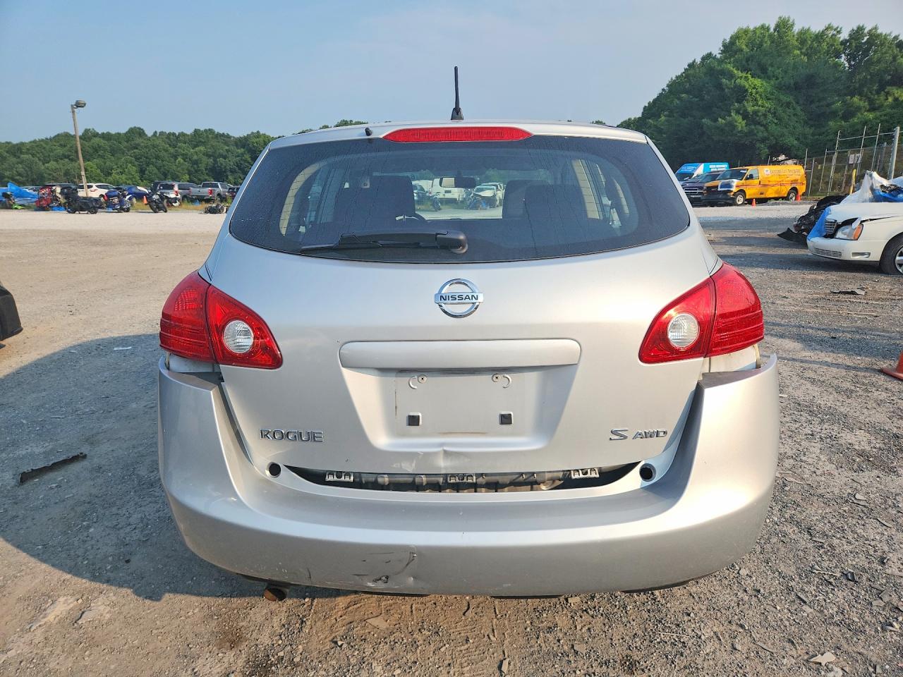 2009 Nissan Rogue S Silver vin: JN8AS58V79W448102