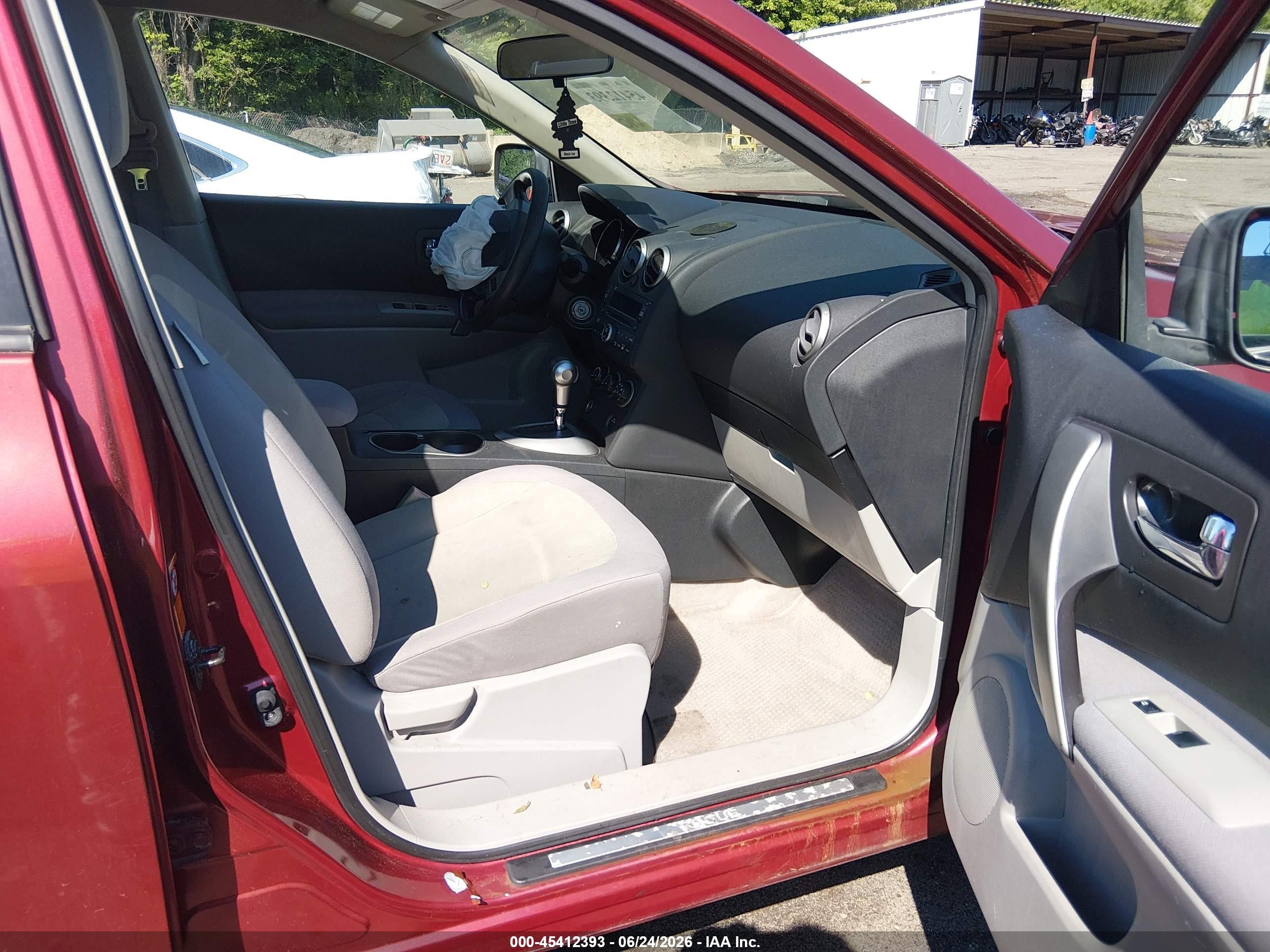 2008 Nissan Rogue S Red vin: JN8AS58V88W104177
