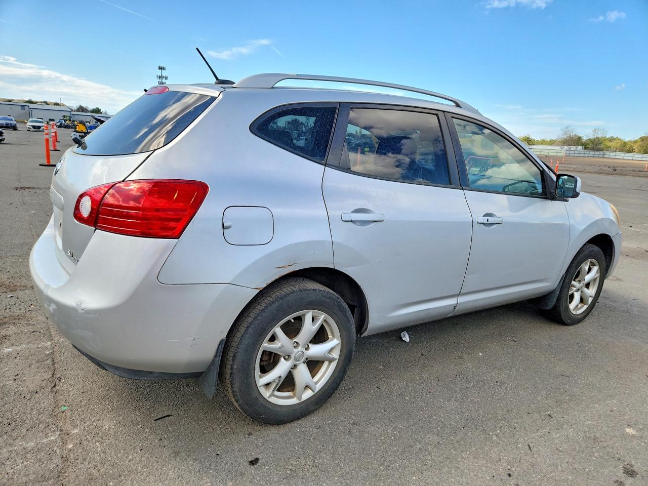 2009 Nissan Rogue Silver vin: JN8AS58V89W445418