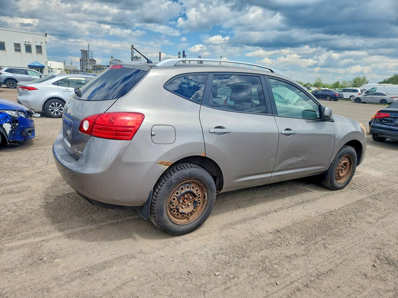 2009 Nissan Rogue S Silver vin: JN8AS58V99W172506