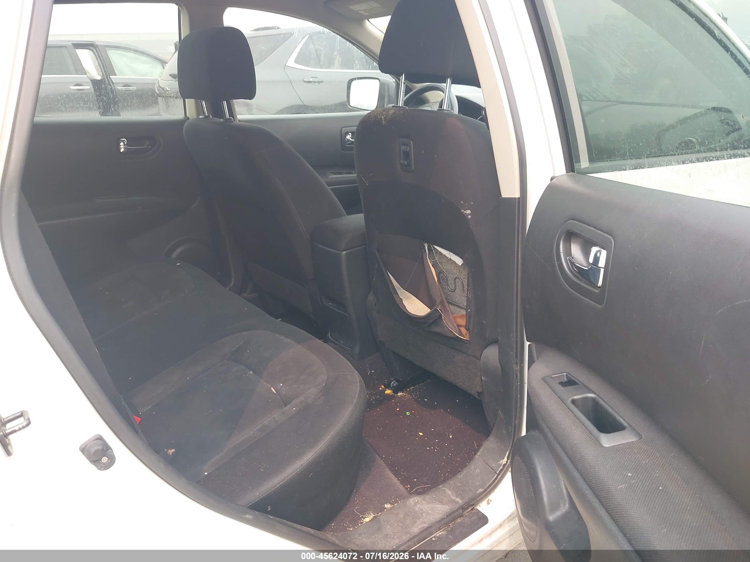 2009 Nissan Rogue S White vin: JN8AS58V99W177656