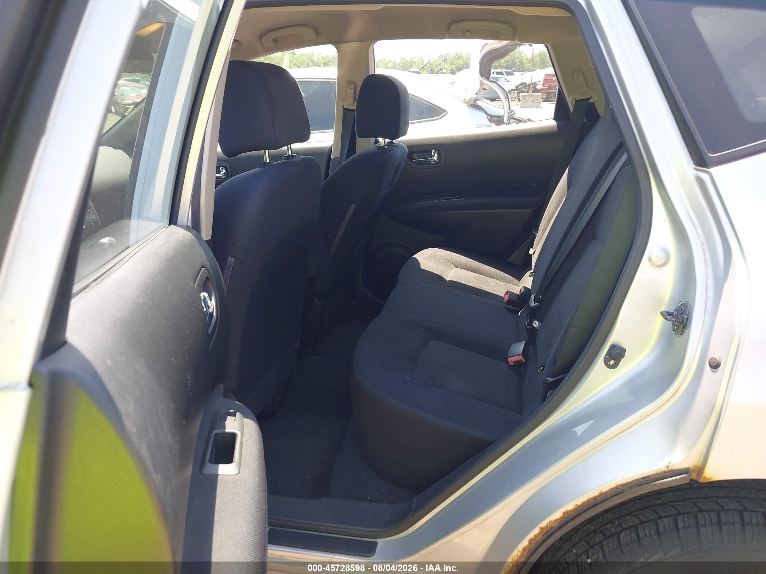 2009 Nissan Rogue S Silver vin: JN8AS58V99W187135