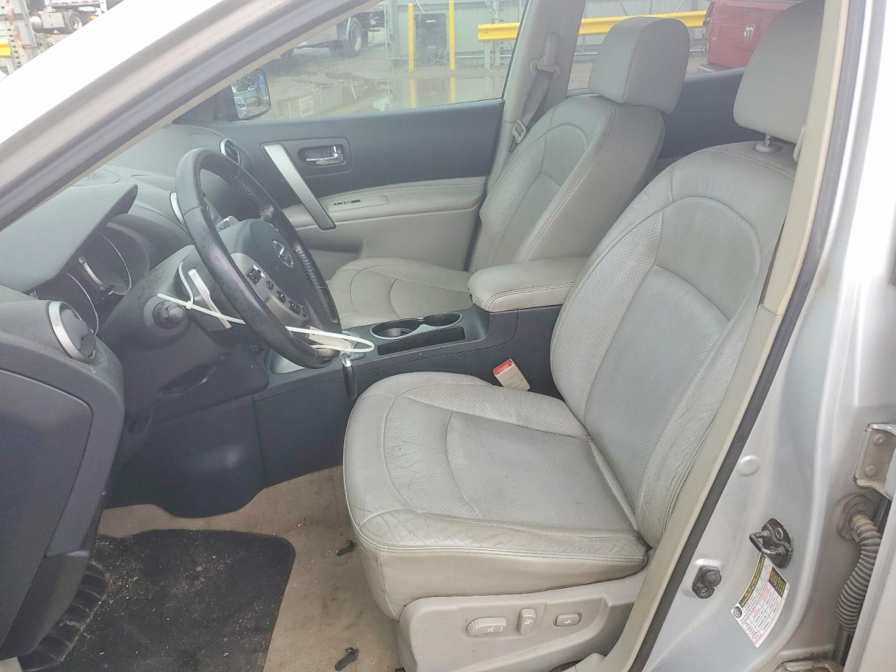 2008 Nissan Rogue S Silver vin: JN8AS58VX8W144082