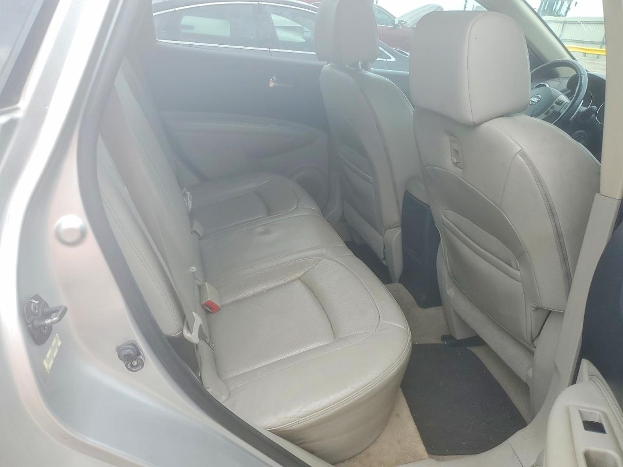 2008 Nissan Rogue S Silver vin: JN8AS58VX8W144082