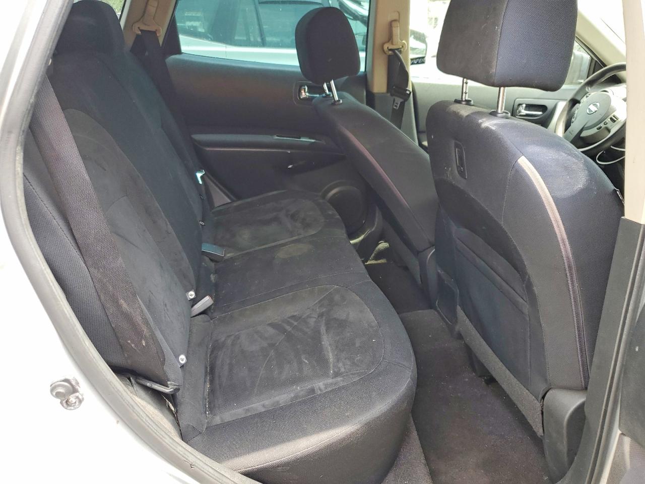 2008 Nissan Rogue S Silver vin: JN8AS58VX8W408403