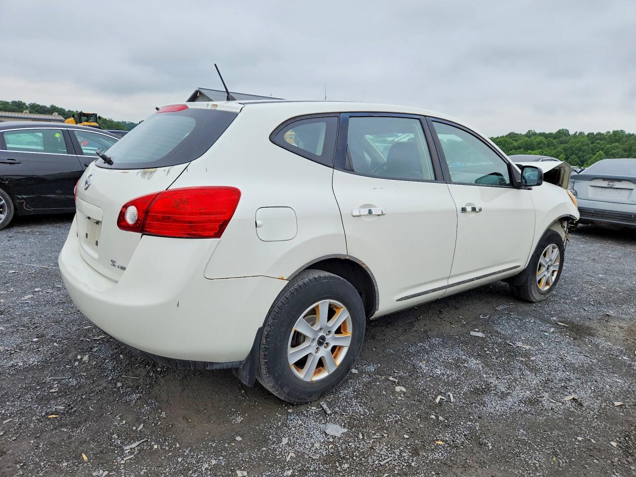 2009 Nissan Rogue S White vin: JN8AS58VX9W178072