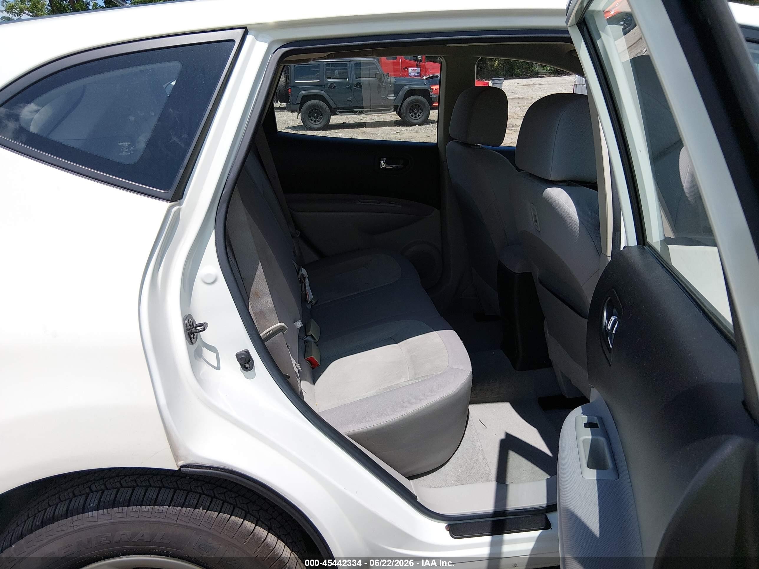 2010 Nissan Rogue S White vin: JN8AS5MT0AW022826