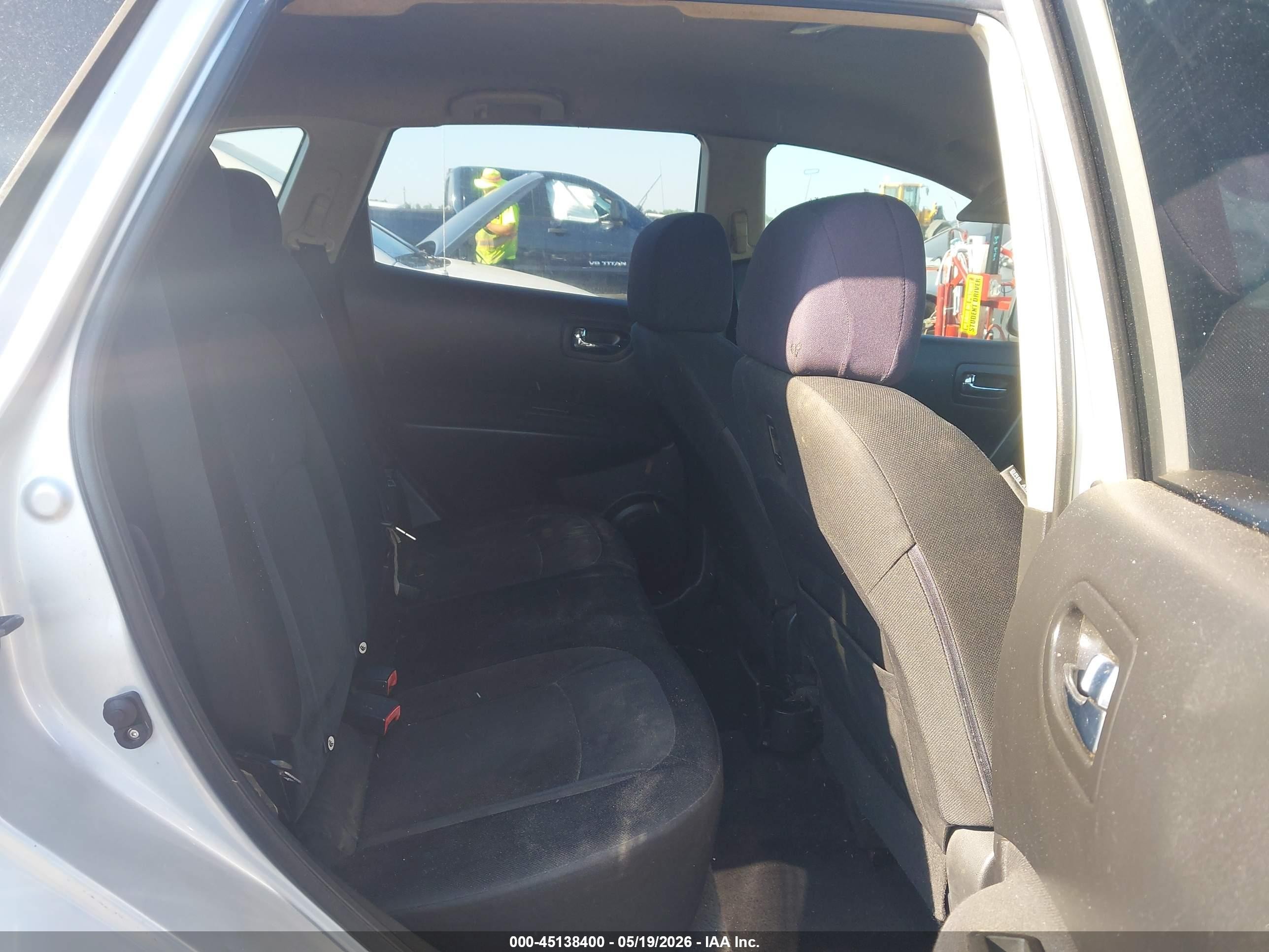 2010 Nissan Rogue S Silver vin: JN8AS5MT0AW028805
