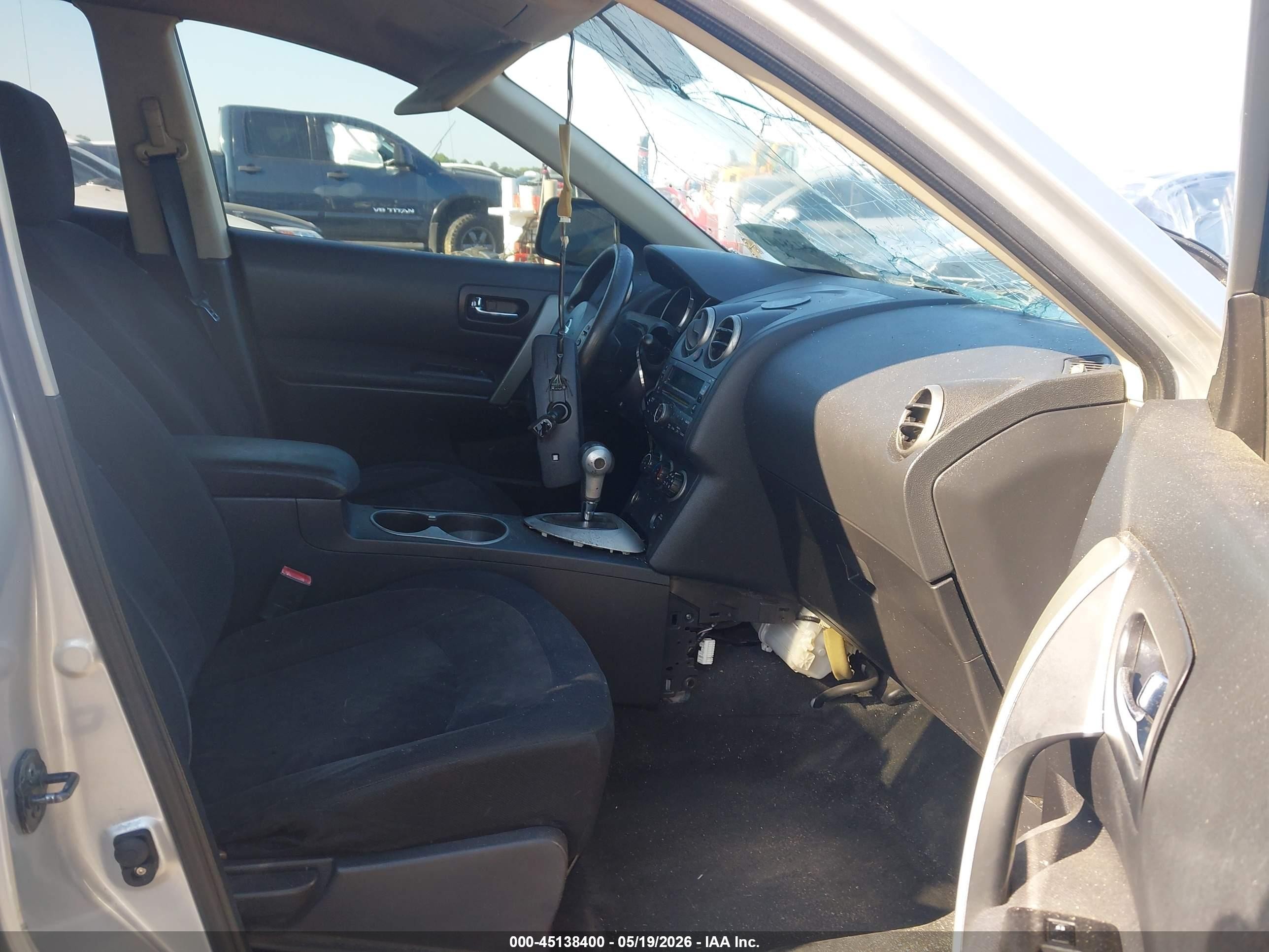 2010 Nissan Rogue S Silver vin: JN8AS5MT0AW028805